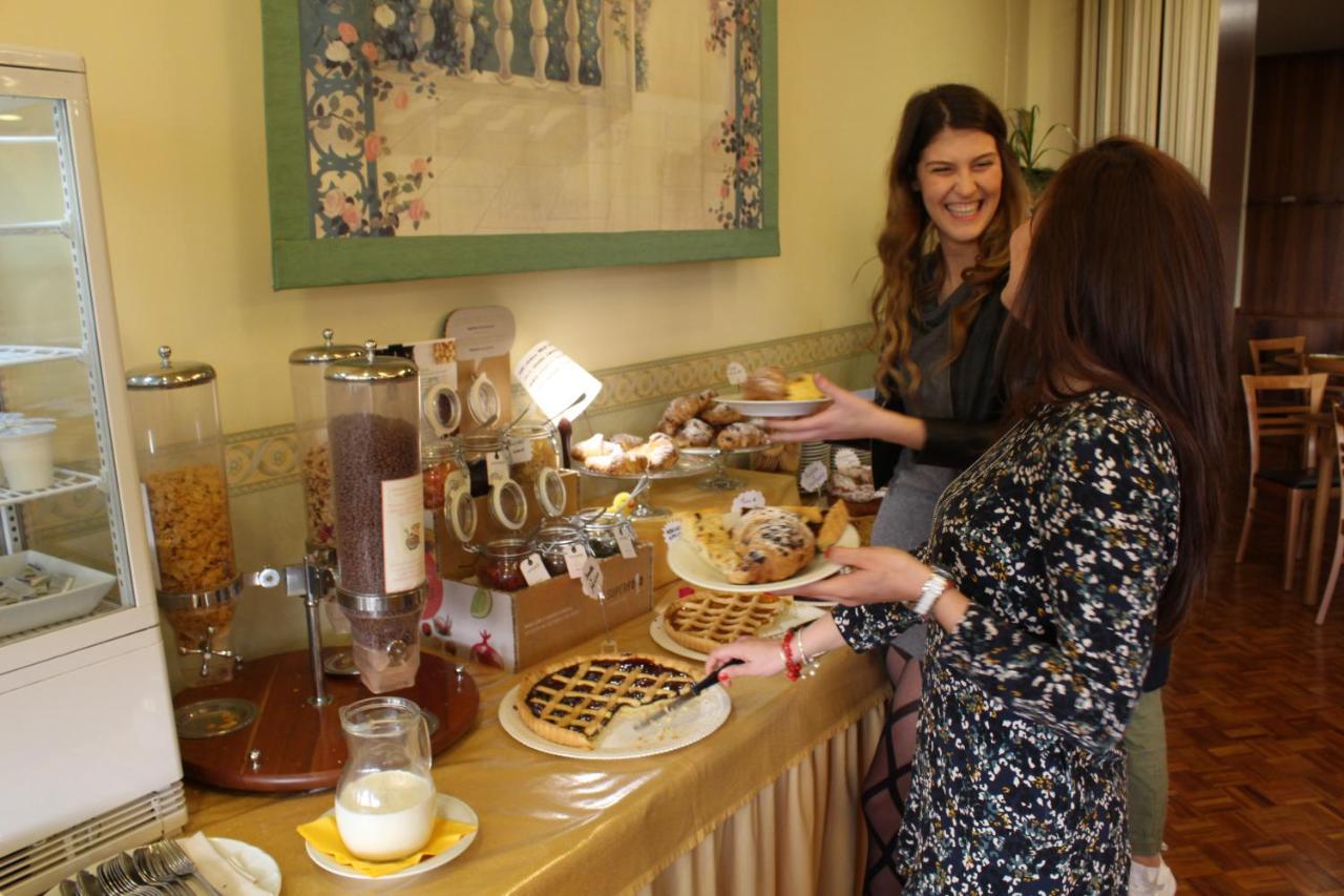Hotel Vega Perugia Kültér fotó