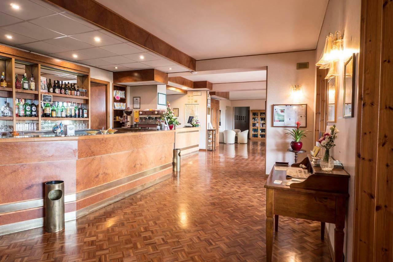 Hotel Vega Perugia Kültér fotó