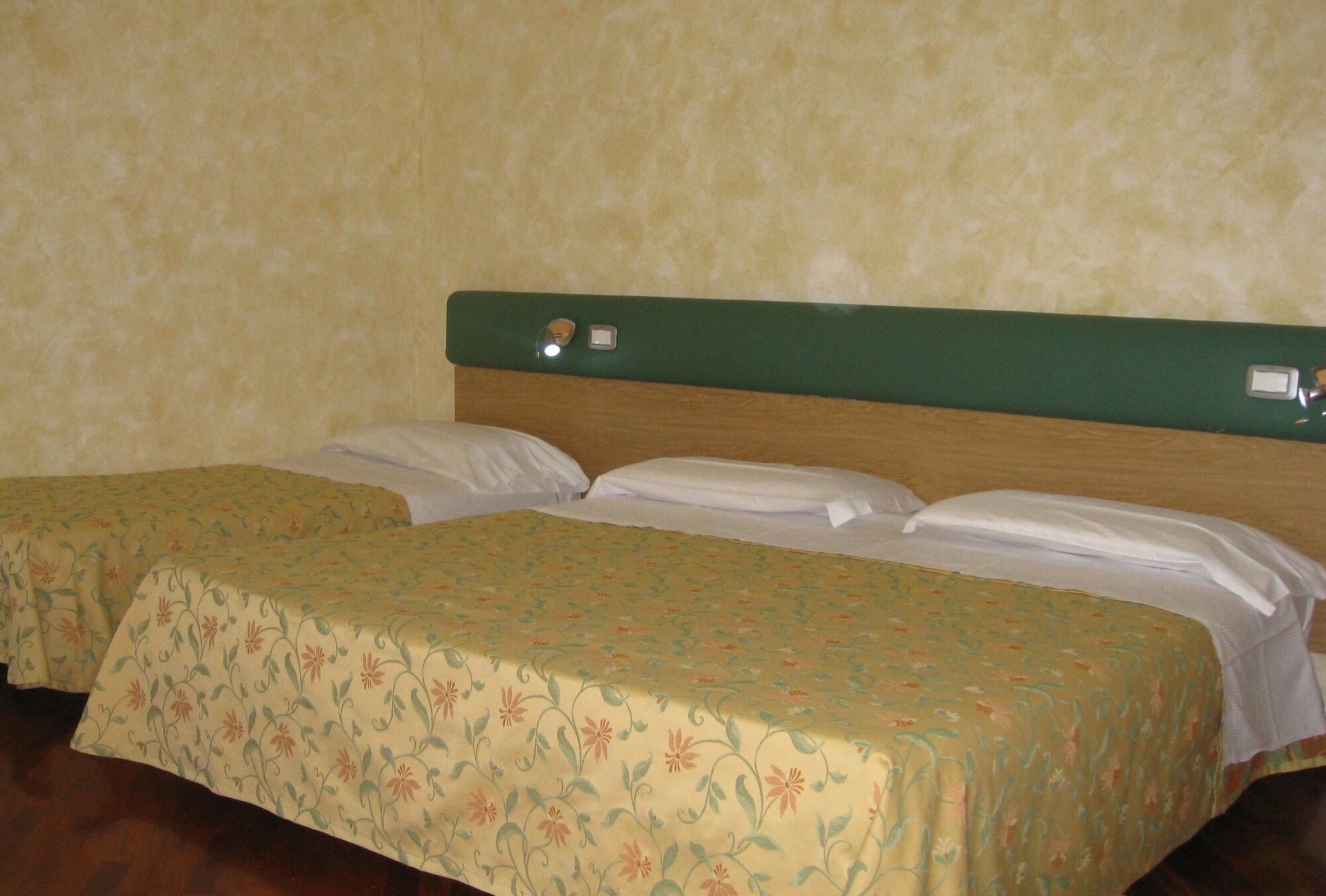 Hotel Vega Perugia Kültér fotó